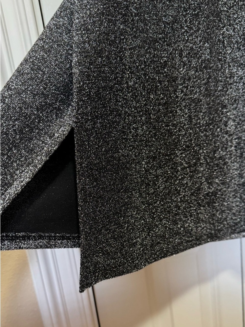 Michael Kors Shimmer Cold Shoulder Top XL Black Silver Long Sleeve - Picture 5 of 10